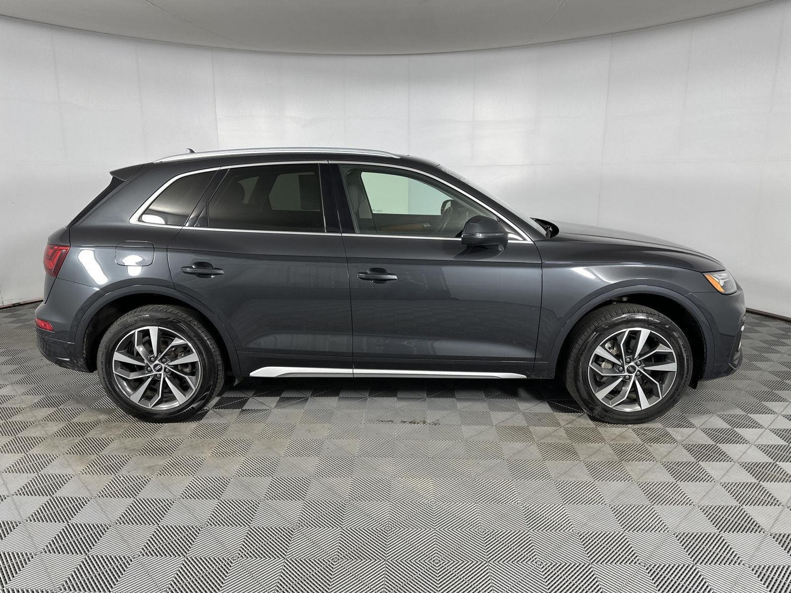 Used 2021 Manhattan Gray Metallic Audi Premium Plus image 29