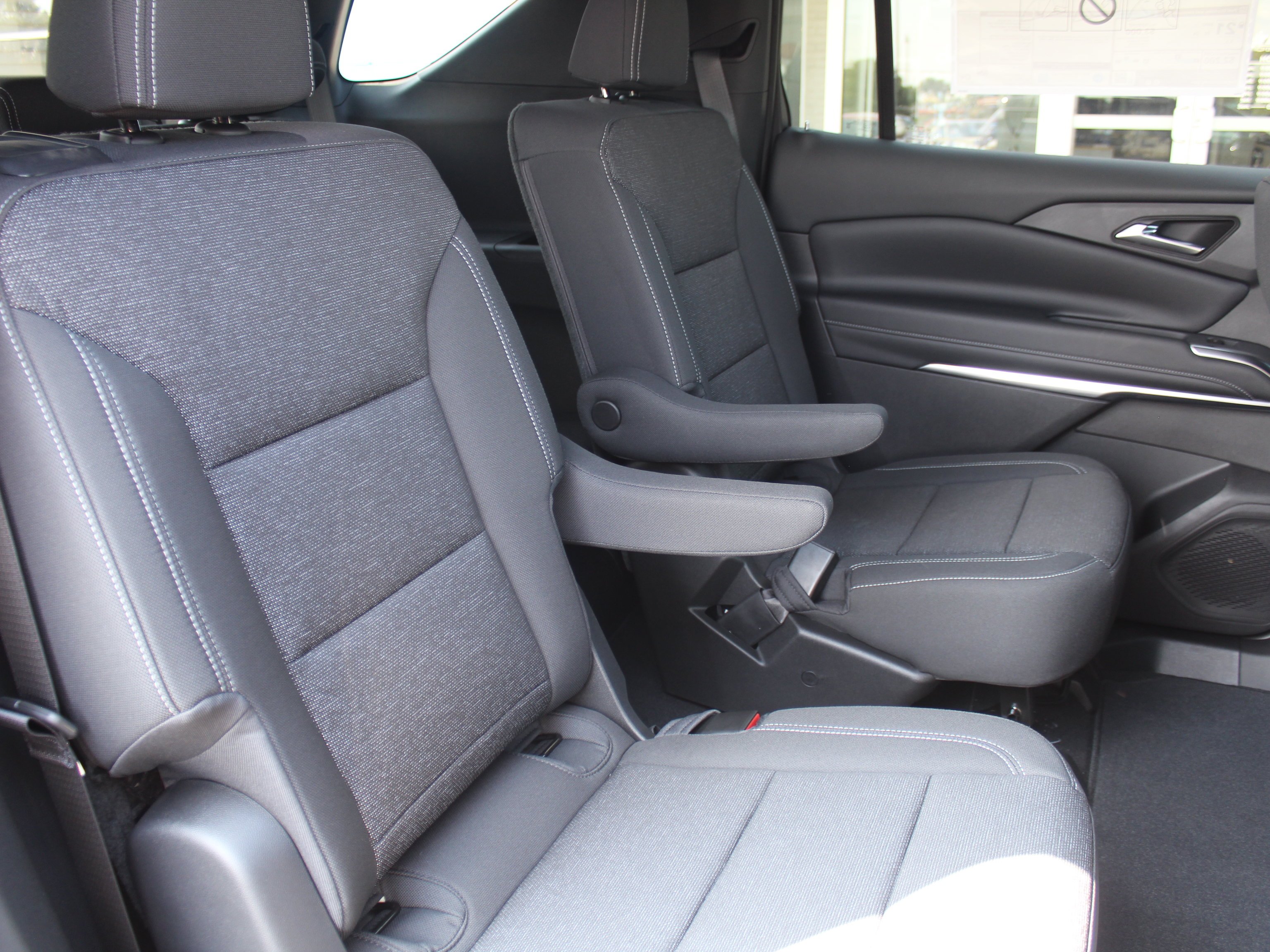 2027 Chevrolet Traverse LT - Photo 16