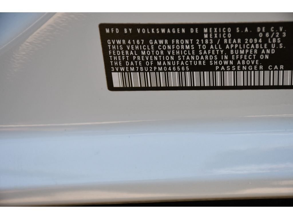 Used 2023 Opal White Pearl Volkswagen SE image 24