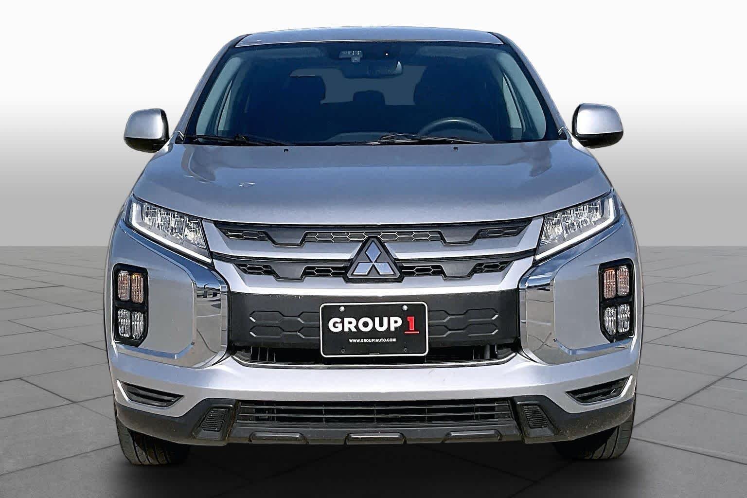Used 2025 Alloy Silver Metallic Mitsubishi ES image 4