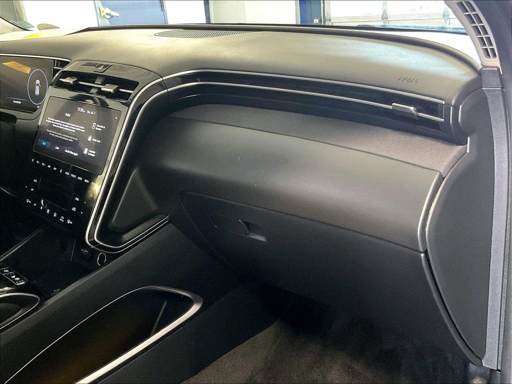 Used 2024 Black Hyundai Limited image 13