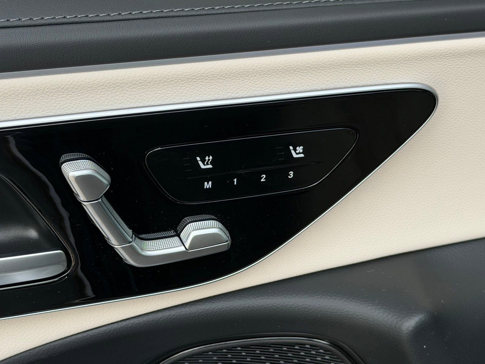 New 2026 Black Mercedes-Benz E 350 image 33
