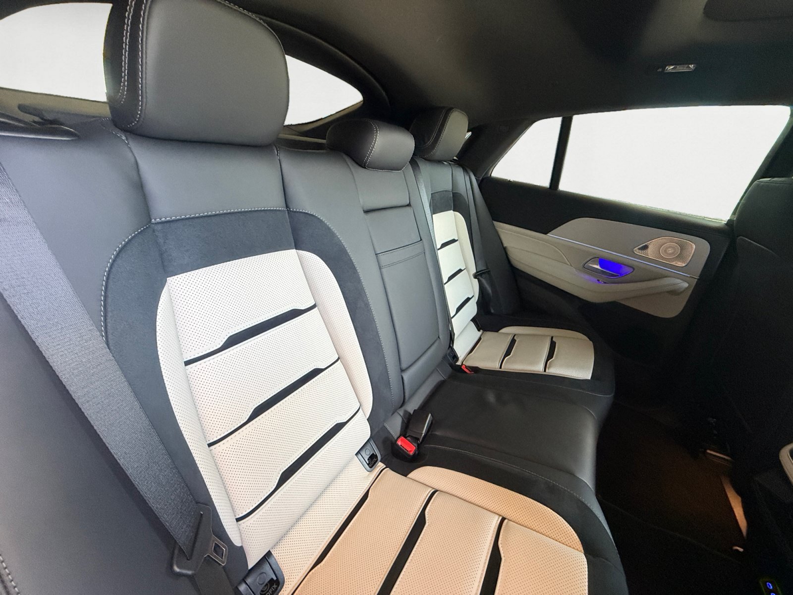 Certified Used 2025 Obsidian Black Metallic Mercedes-Benz AMG® GLE 53 image 18