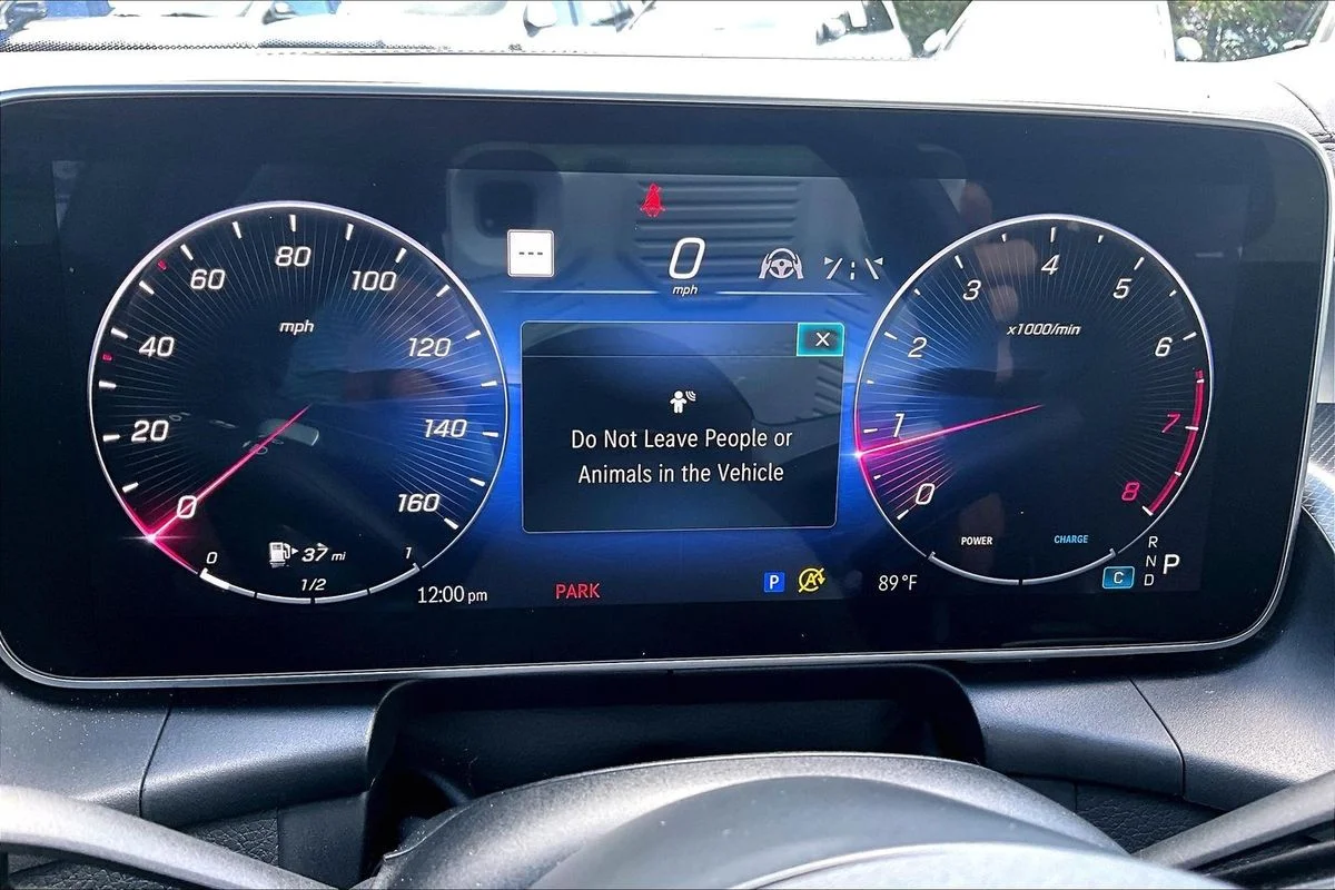 Used 2024  Mercedes-Benz 4MATIC® Coupe image 13