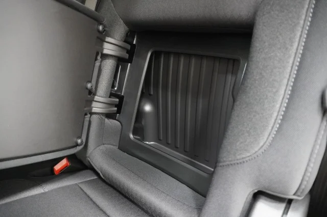 New 2026 Sterling Metallic GMC Elevation image 24