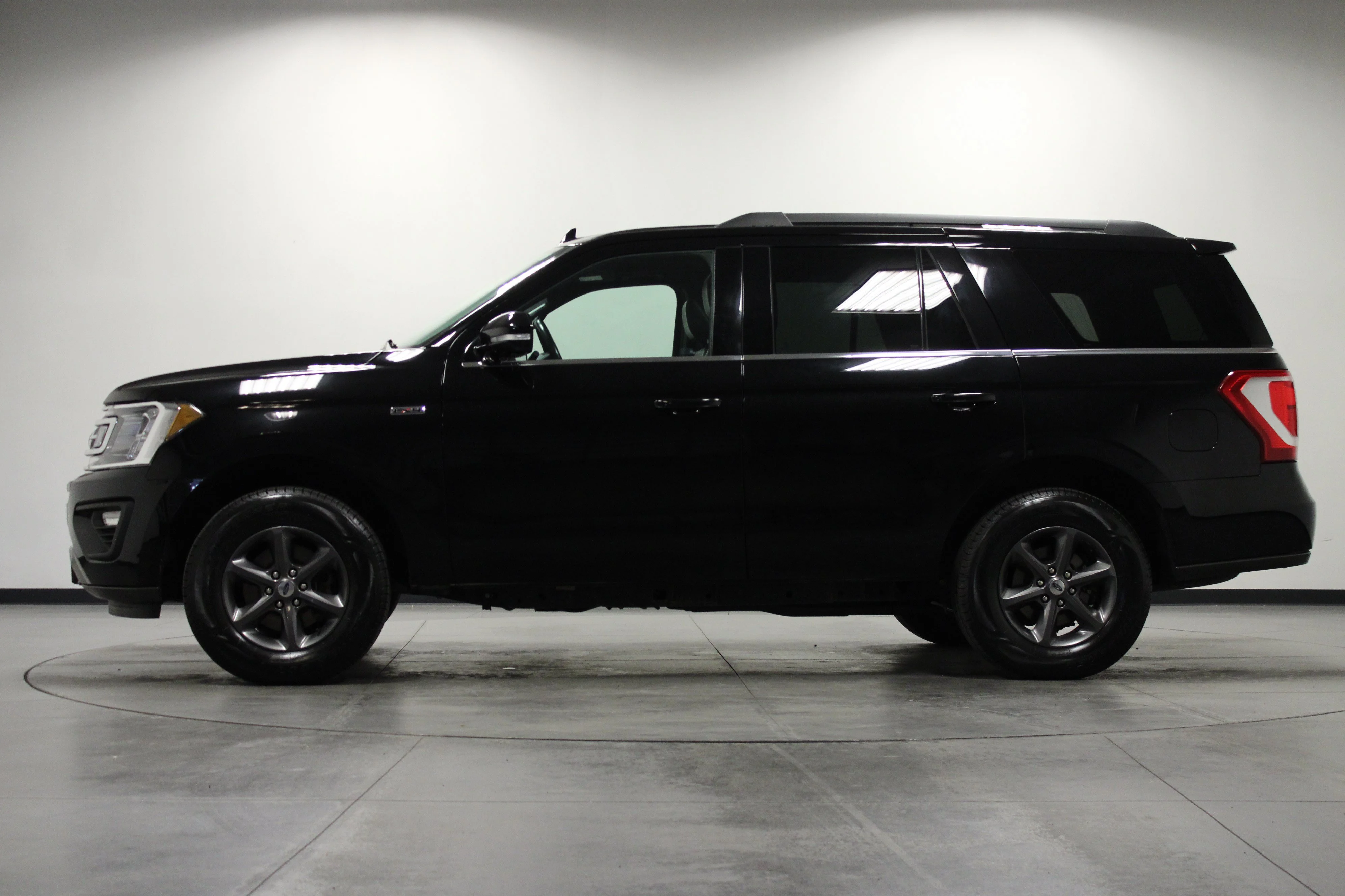 Used 2021 Black Metallic Ford XLT image 7