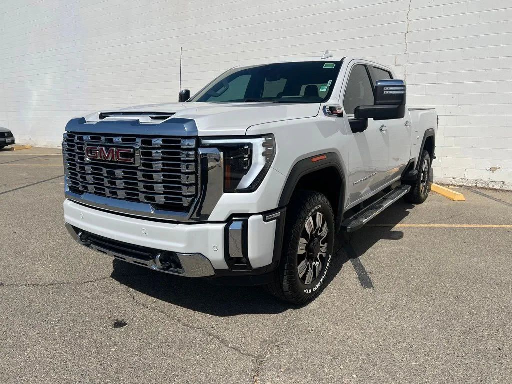 Used 2024 White GMC Denali image 1