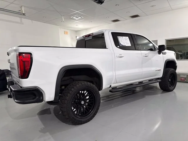 Used 2024 White GMC AT4X image 11