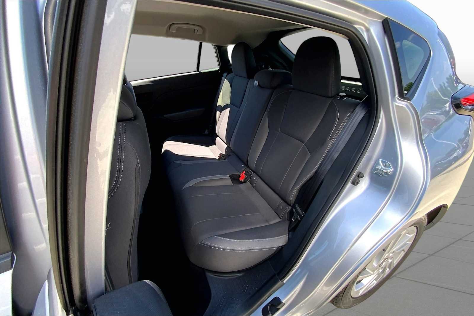 Certified Used 2024 Ice Silver Metallic Subaru  image 20