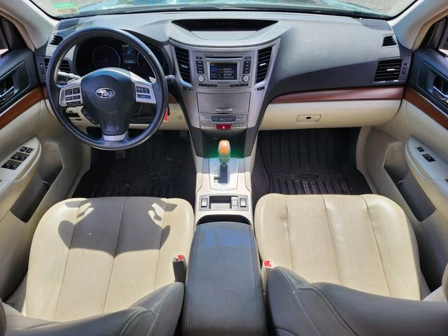 Used 2014 Green Subaru 2.5i image 17