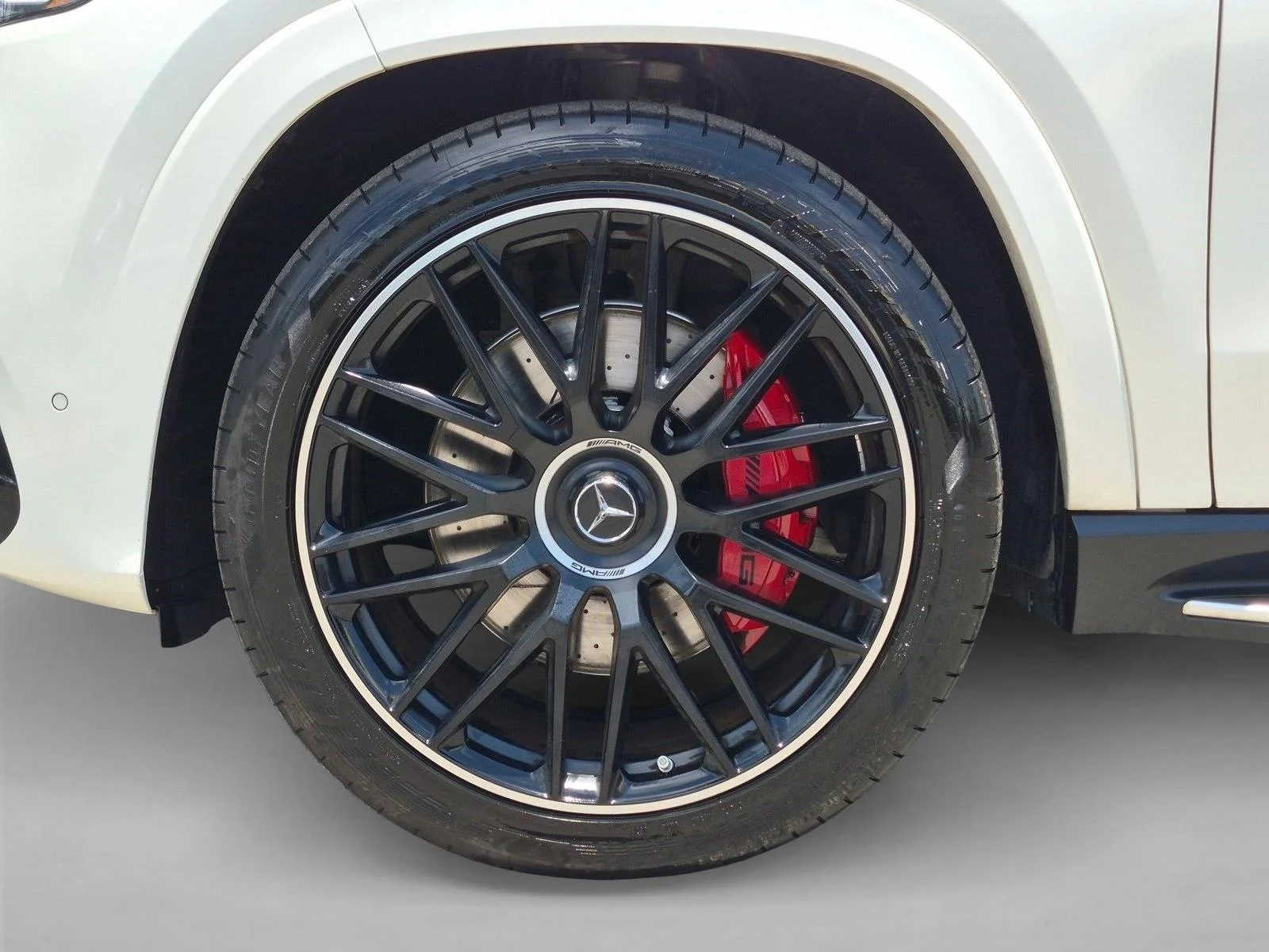 Used 2021 Designo Diamond White Bright Mercedes-Benz AMG® GLS 63 image 24