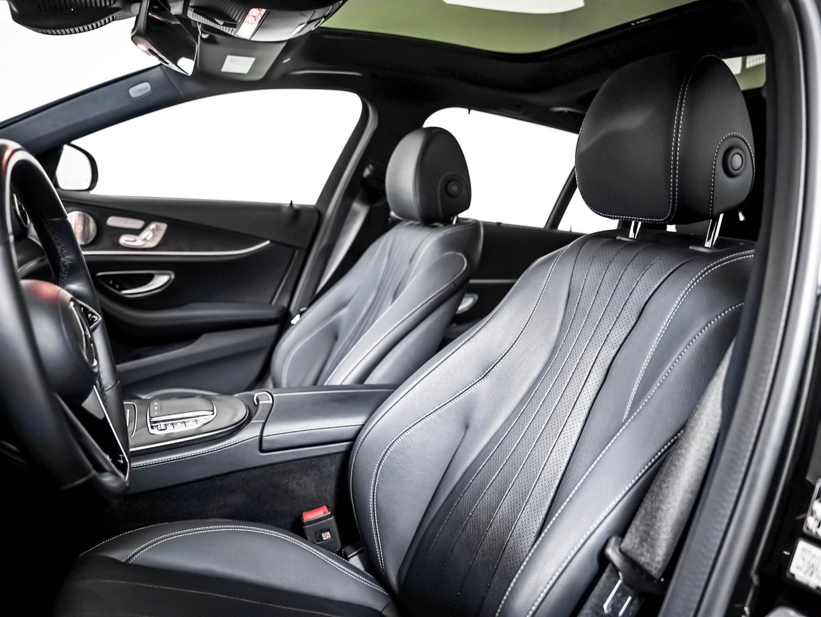 Certified Used 2023 Obsidian Black Metallic Mercedes-Benz E 450 4MATIC® All-Terrain Wagon image 8