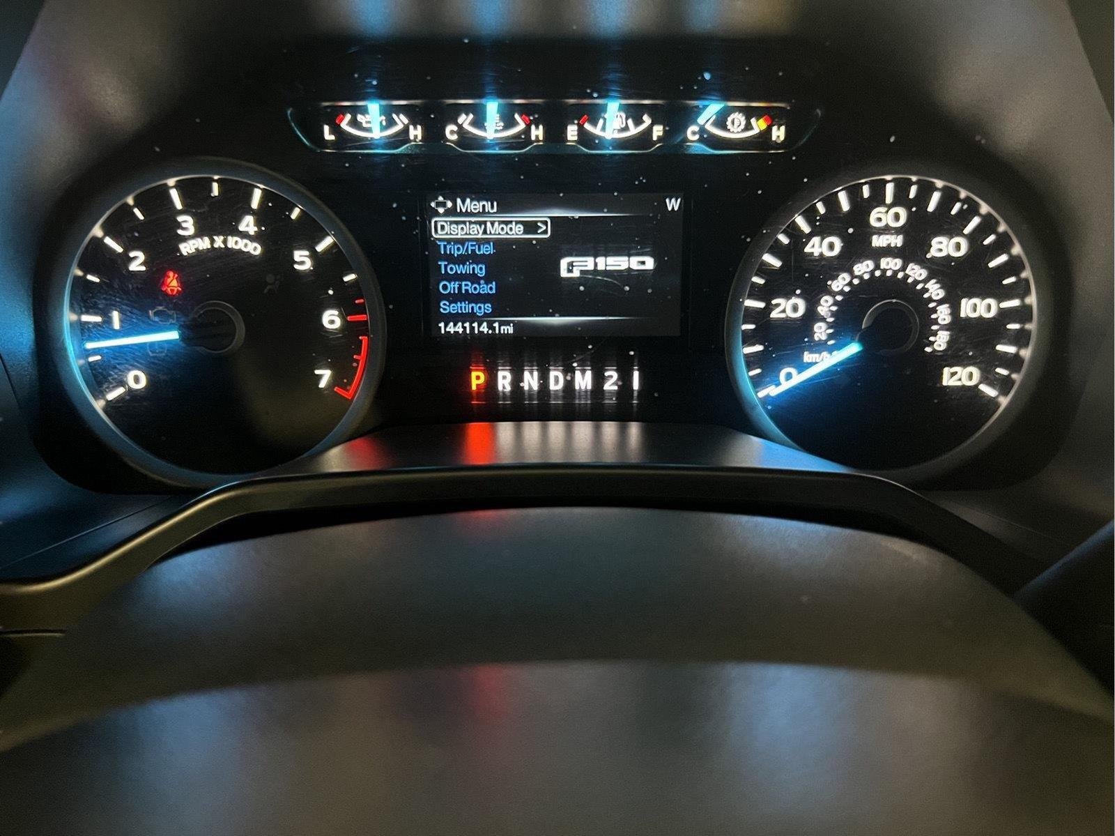 Used 2015 Blue Jeans Metallic Ford XLT image 27