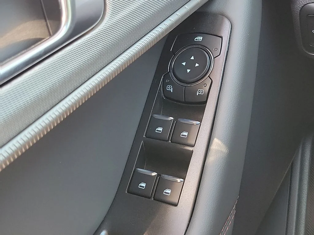 New 2026 Space White Metallic Ford Active image 14