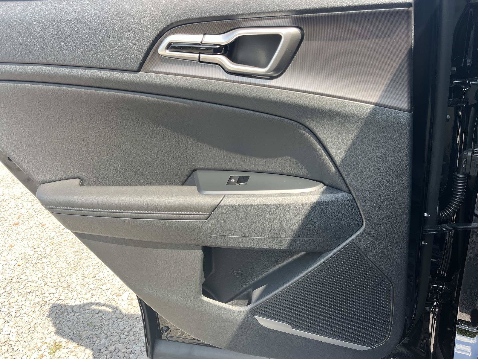 New 2027 Ebony Black Kia EX image 19