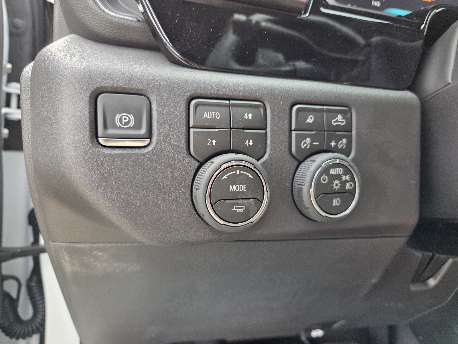 New 2026 Summit White Chevrolet LT Trail Boss image 27