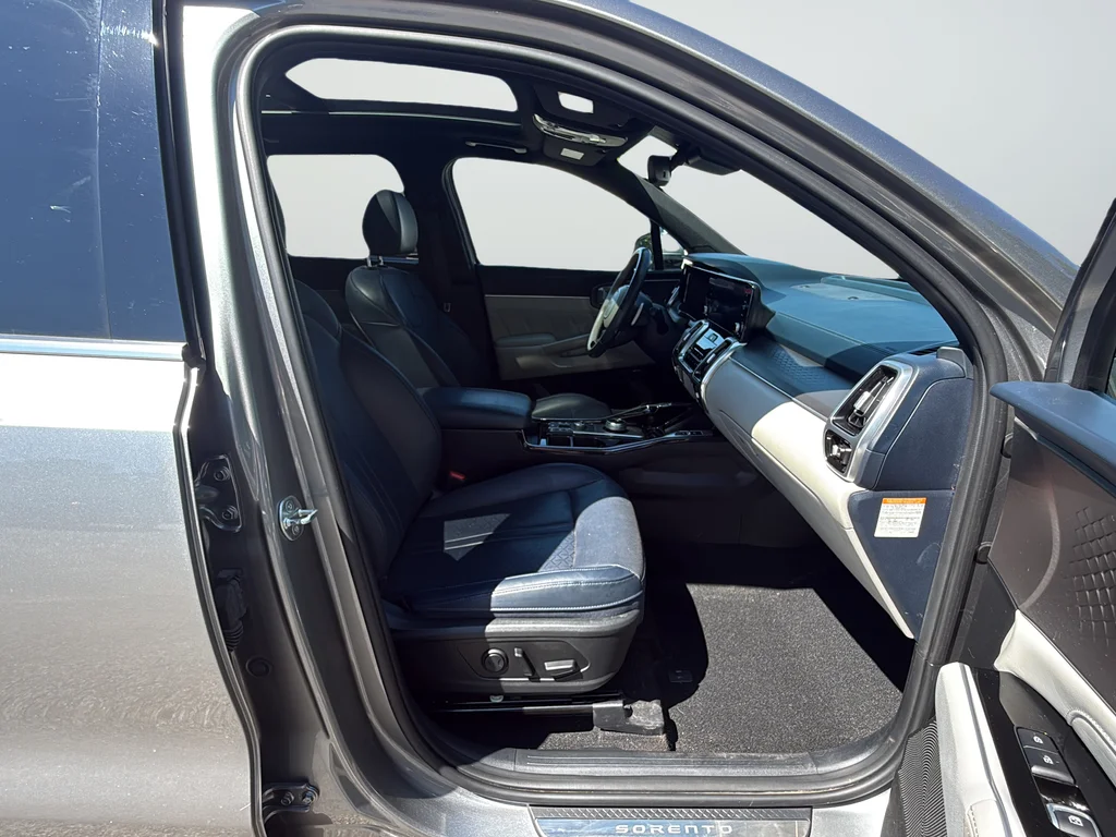 Used 2023 Gray Kia SX Prestige image 9
