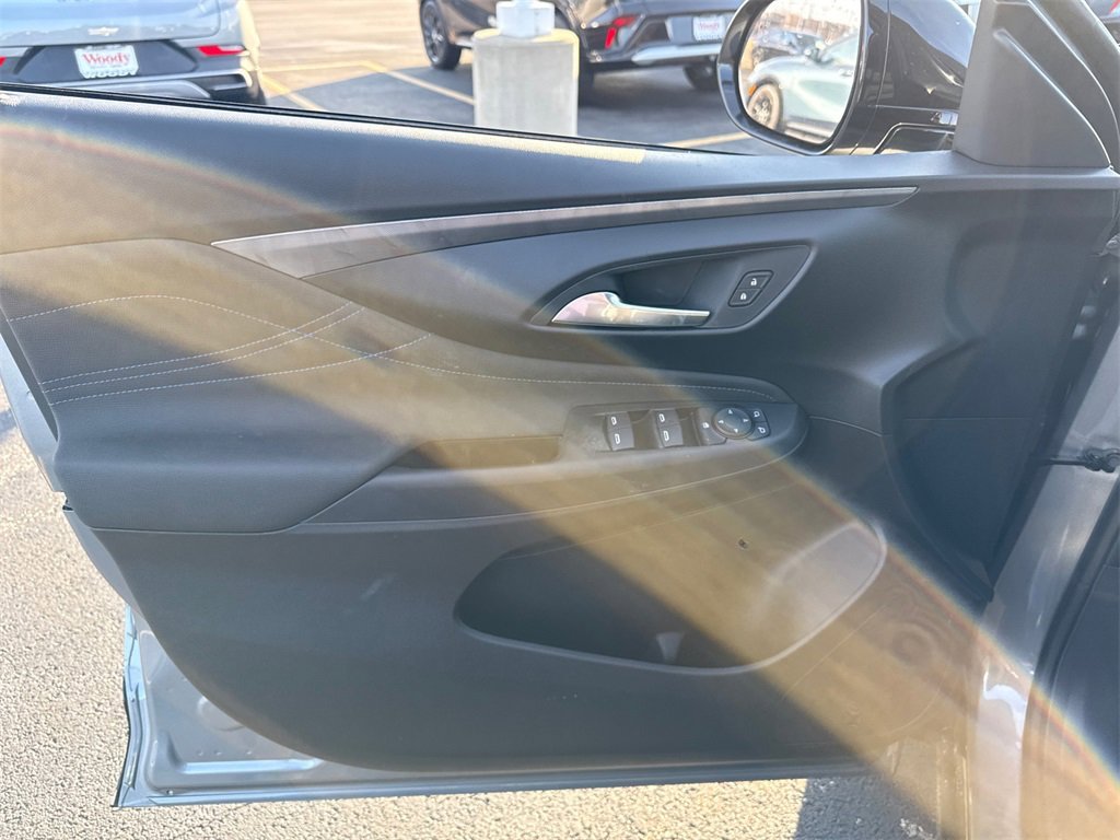 2026 BUICK ENVISTA - Image 11