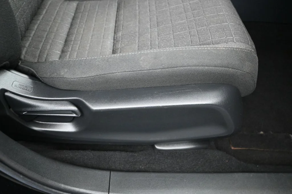 2025 Honda HR-V LX - Photo 11