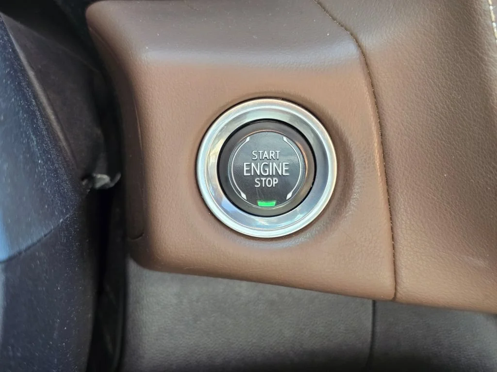Used 2021 Black Chevrolet High Country image 40