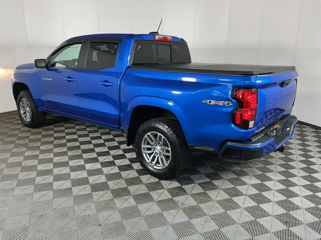 Used 2024 Glacier Blue Metallic Chevrolet LT image 10