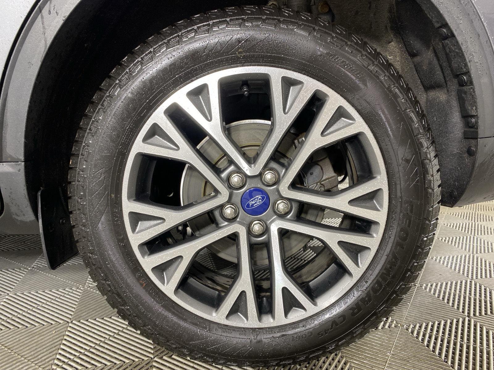 Used 2022 Carbonized Gray Ford SEL image 9
