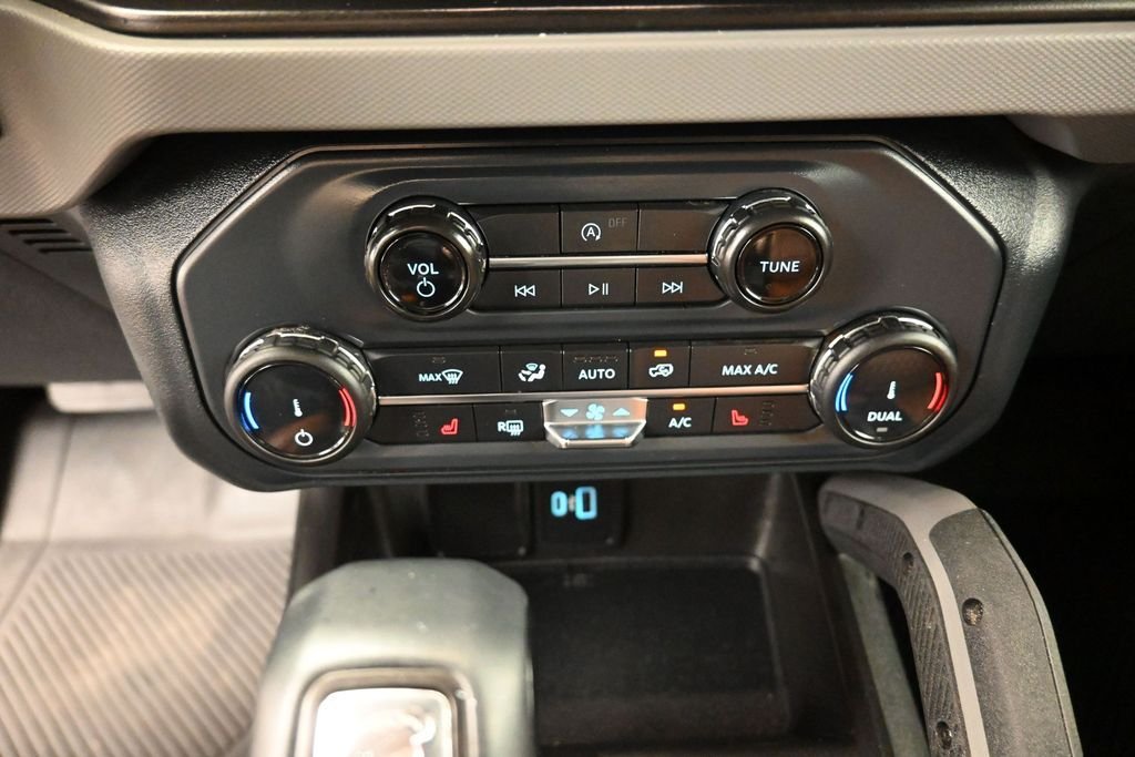 Used 2022 Green Ford Big Bend image 9