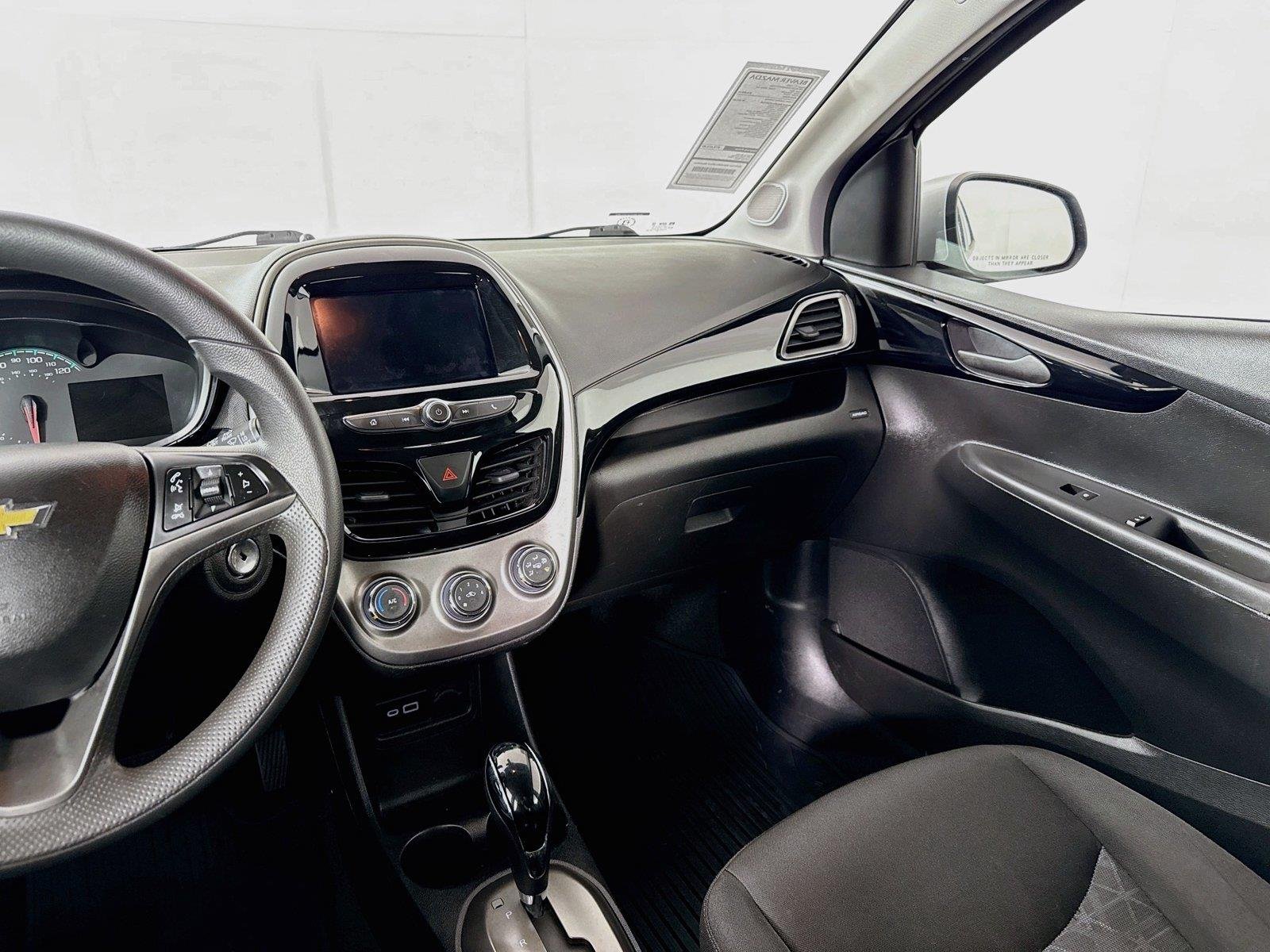Used 2021 Silver Ice Chevrolet 1LT image 29
