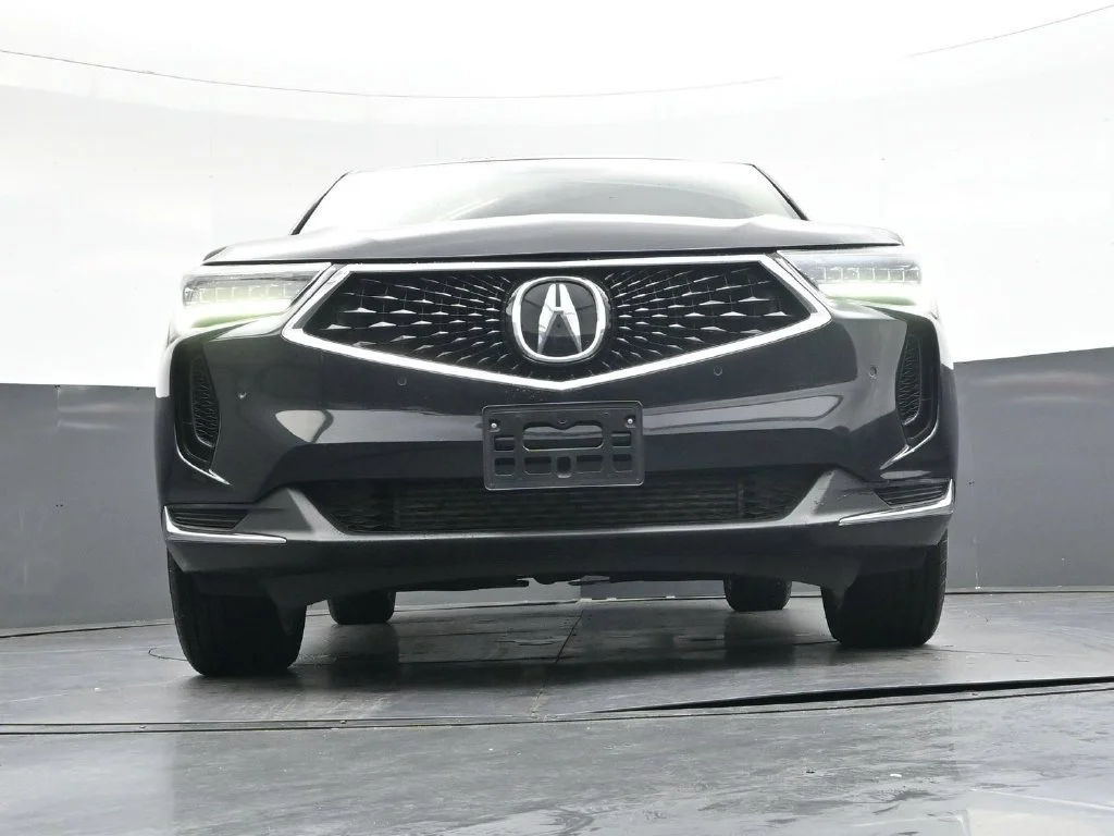Used 2023  Acura Technology Package image 40