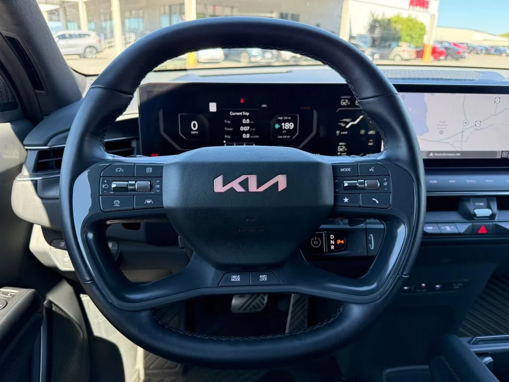 Certified Used 2024 Iceberg Green Kia GT-Line image 23