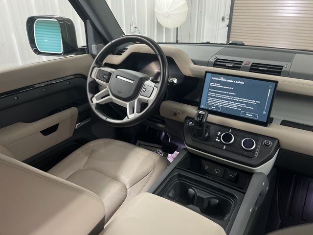 2023 Land Rover Defender S - Photo 19