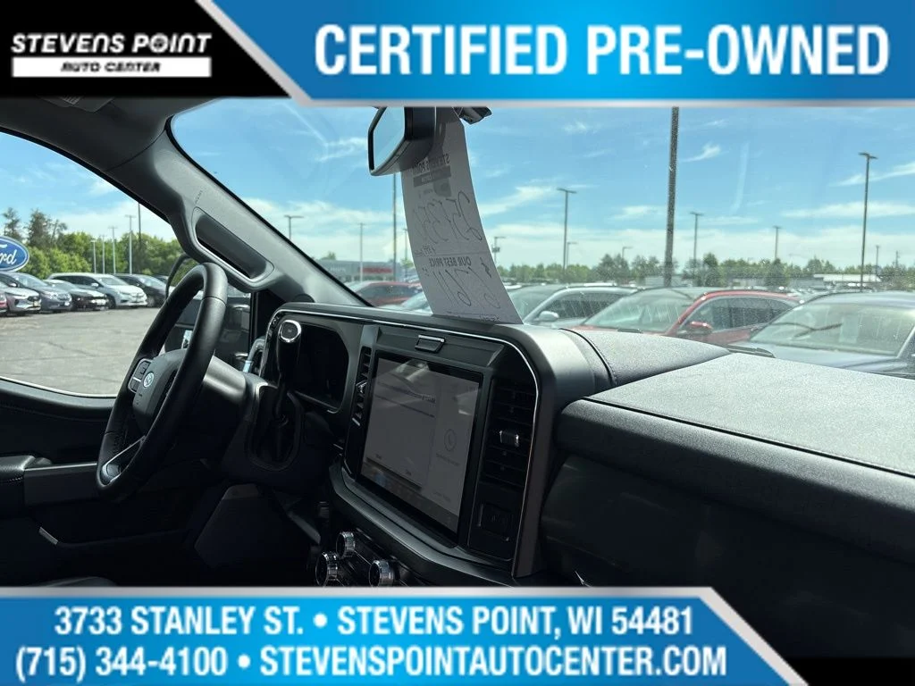 Used 2025 Carbonized Gray Metallic Ford Lariat image 35