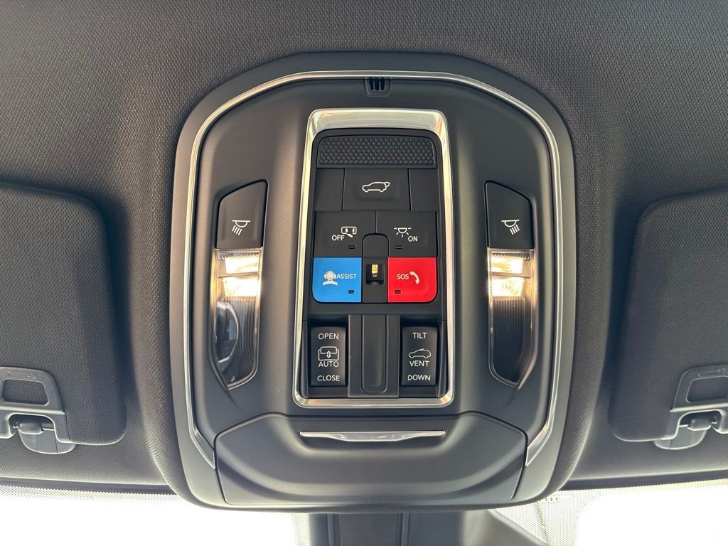 2025 Jeep Grand Cherokee Altitude - Photo 29