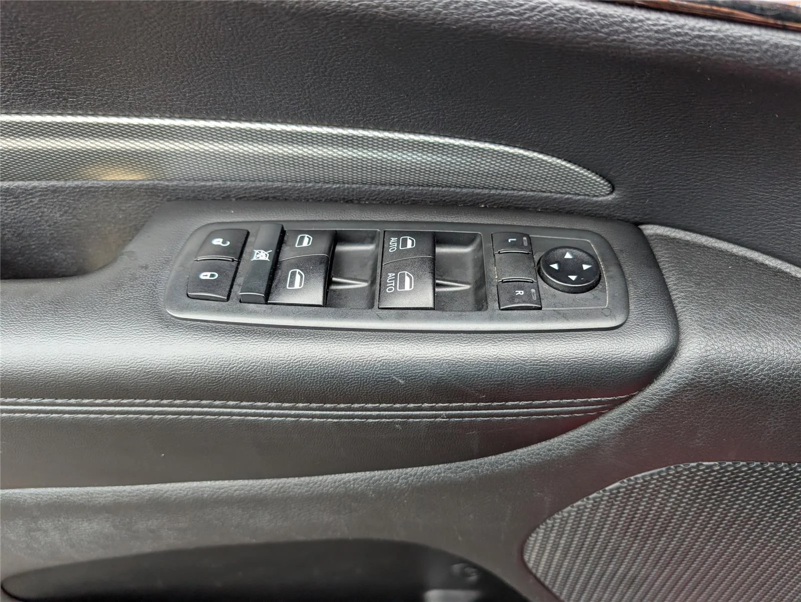 Used 2020 Redline 2 Coat Pearl Dodge GT image 13