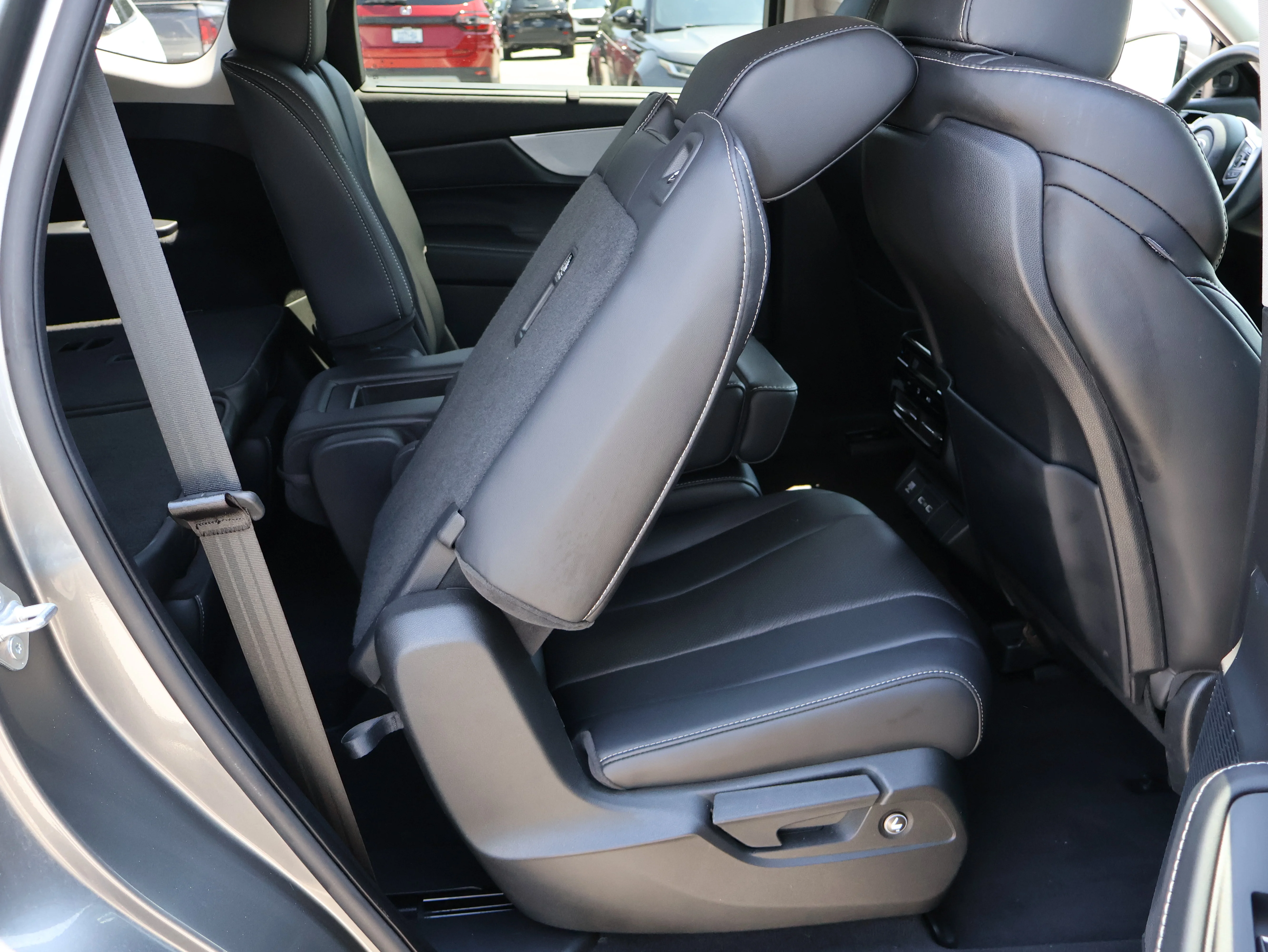Used 2023 Liquid Carbon Metallic Acura w/Technology Package image 16