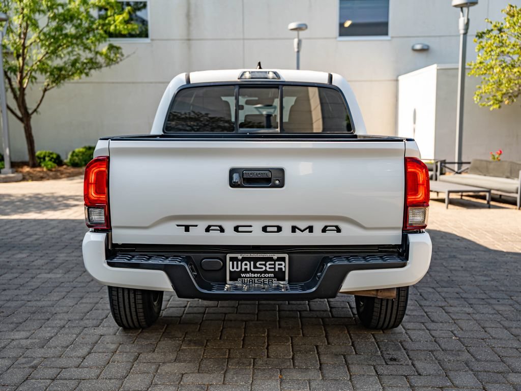 Used 2018 Super White Toyota SR image 6