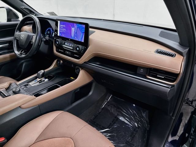 Used 2024 Blue Toyota MAX Platinum image 31