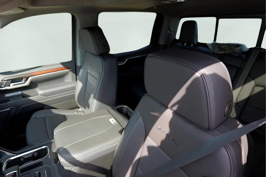 2026 GMC Sierra 1500 Denali - Photo 10