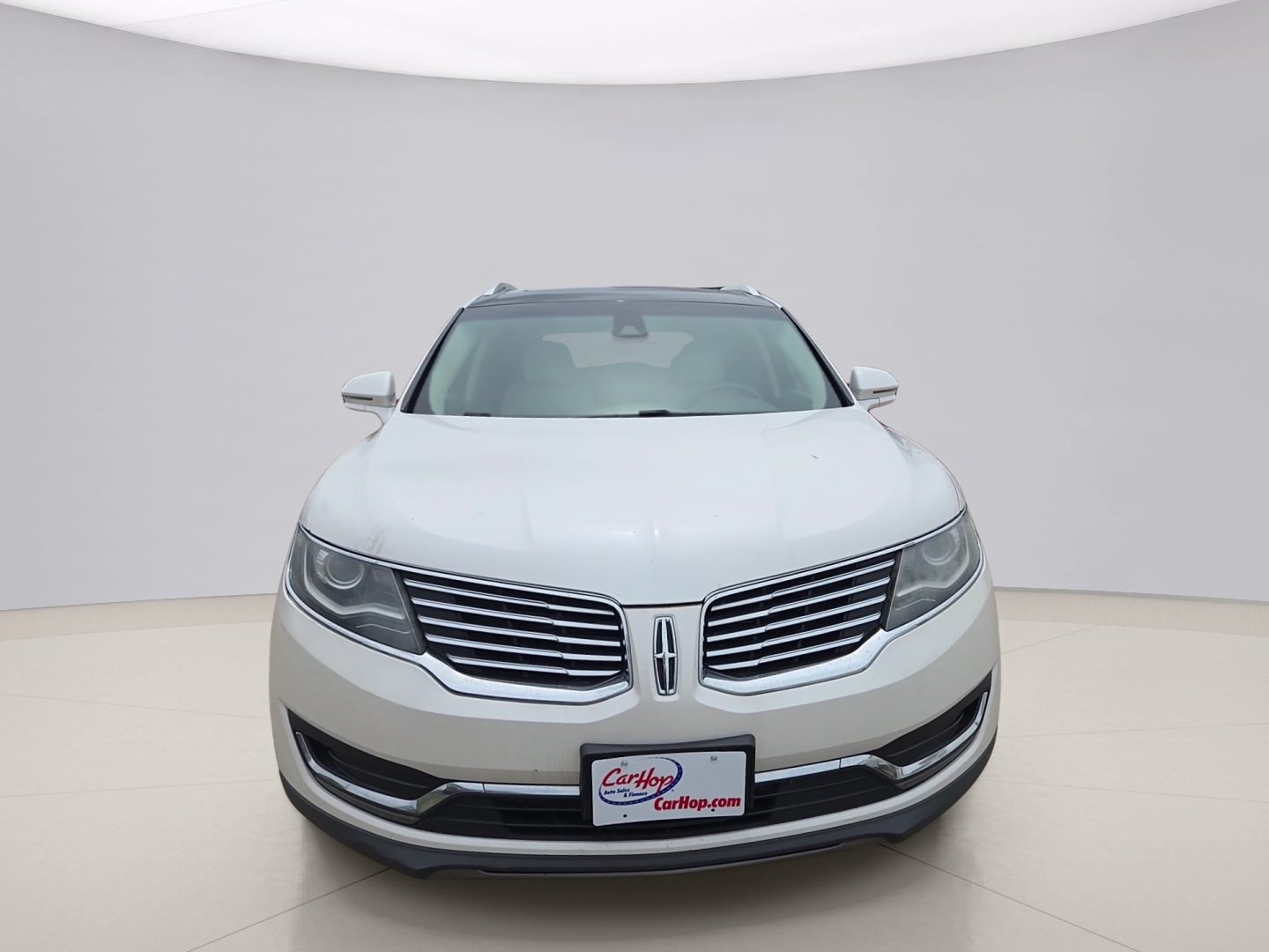 Used 2017 White Lincoln RESERVE image 8