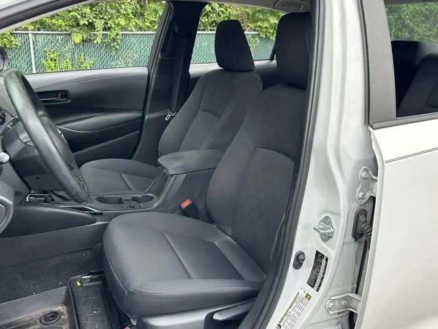 Used 2023 White Toyota LE image 14