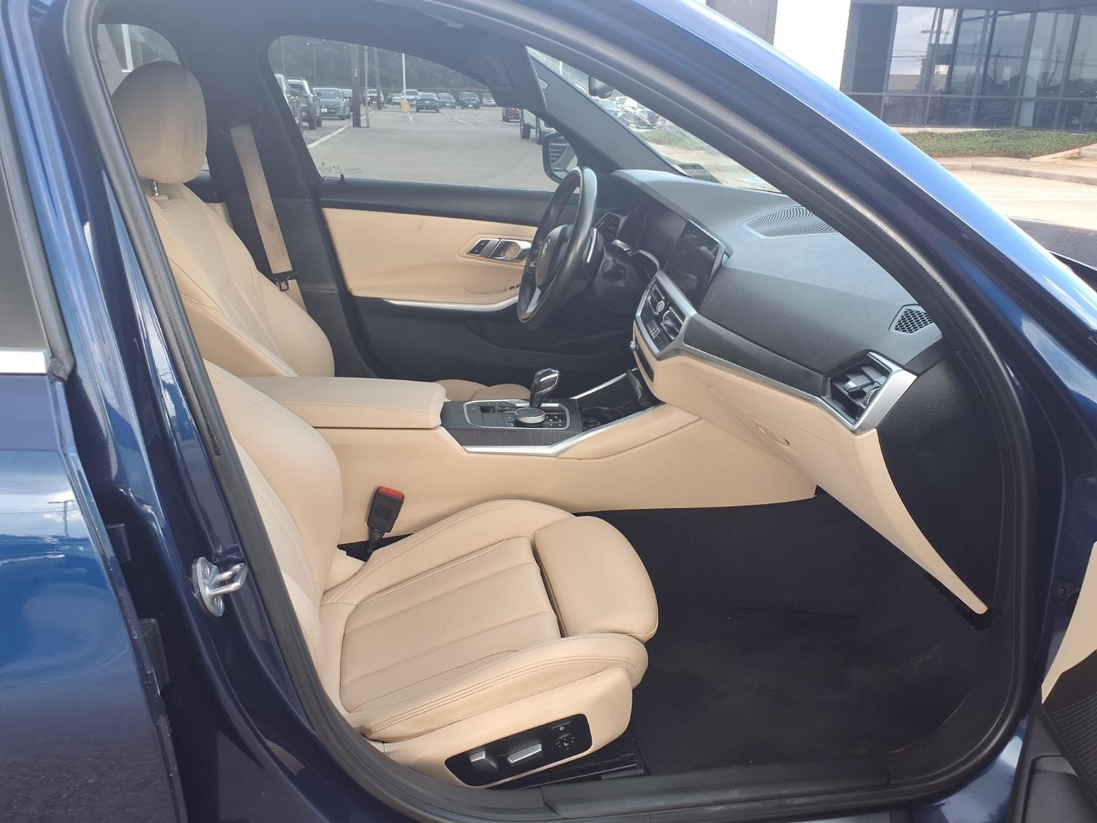 2020 BMW 3 Series photo 12 of 25
