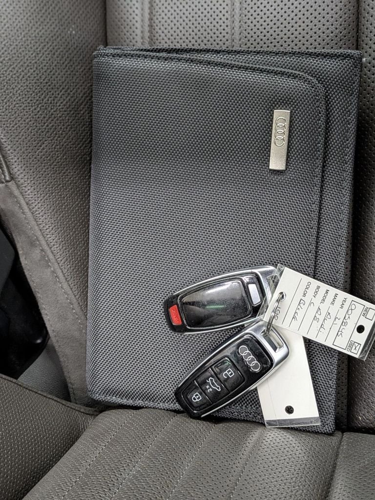 2021 Audi A8 Base - Photo 23
