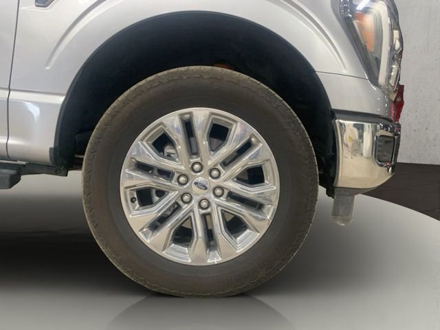 Used 2025 Silver Ford Lariat image 18