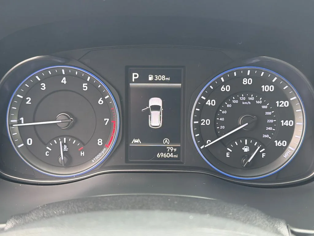 Used 2023 White Hyundai SEL image 26