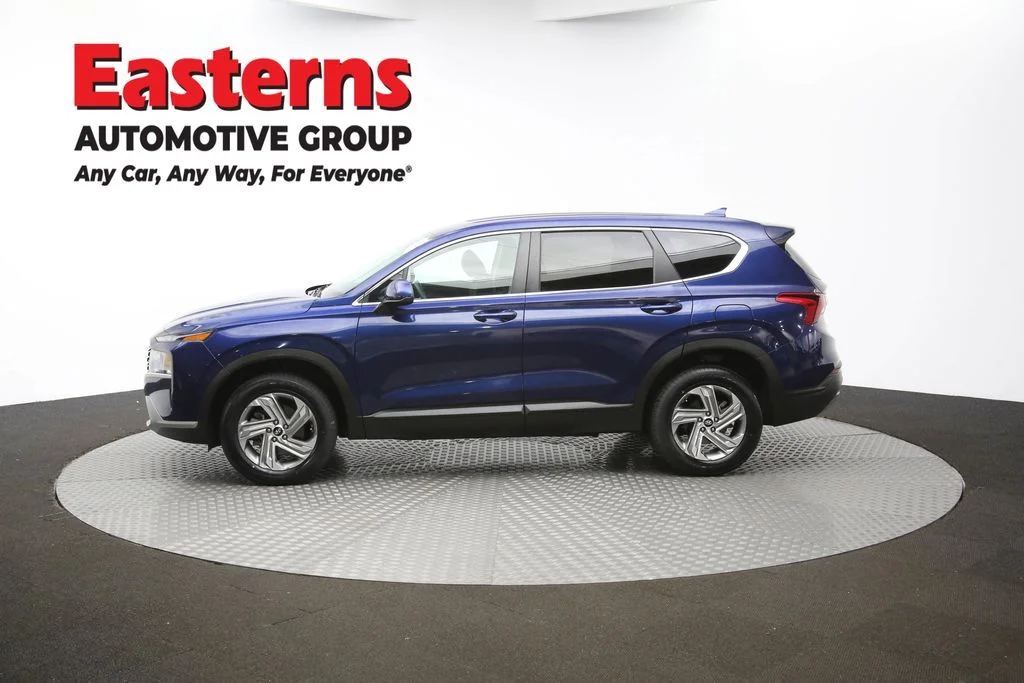 Used 2022 Blue Hyundai SE image 55