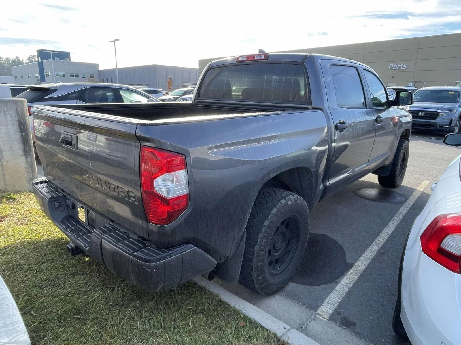 Used 2020 Magnetic Grey Metallic Toyota SR5 image 4