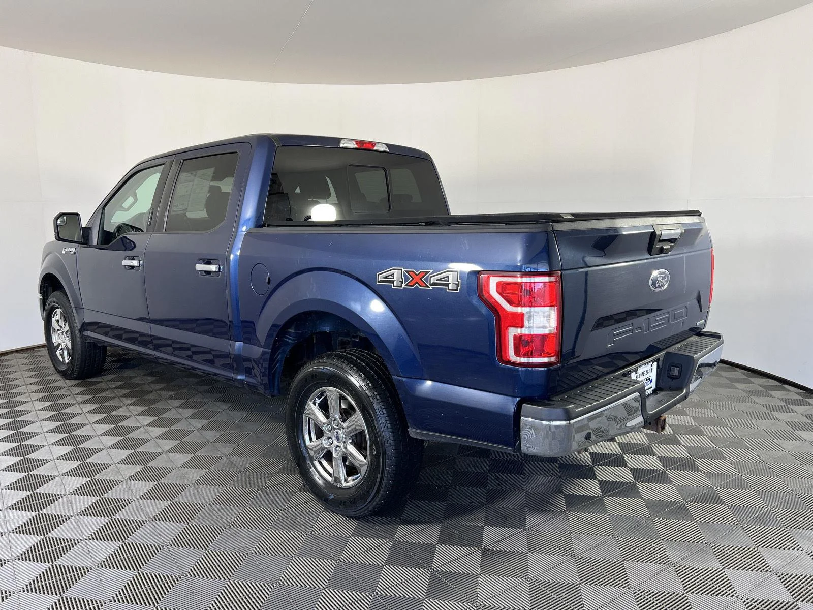 Used 2019 Blue Jeans Ford XLT image 5