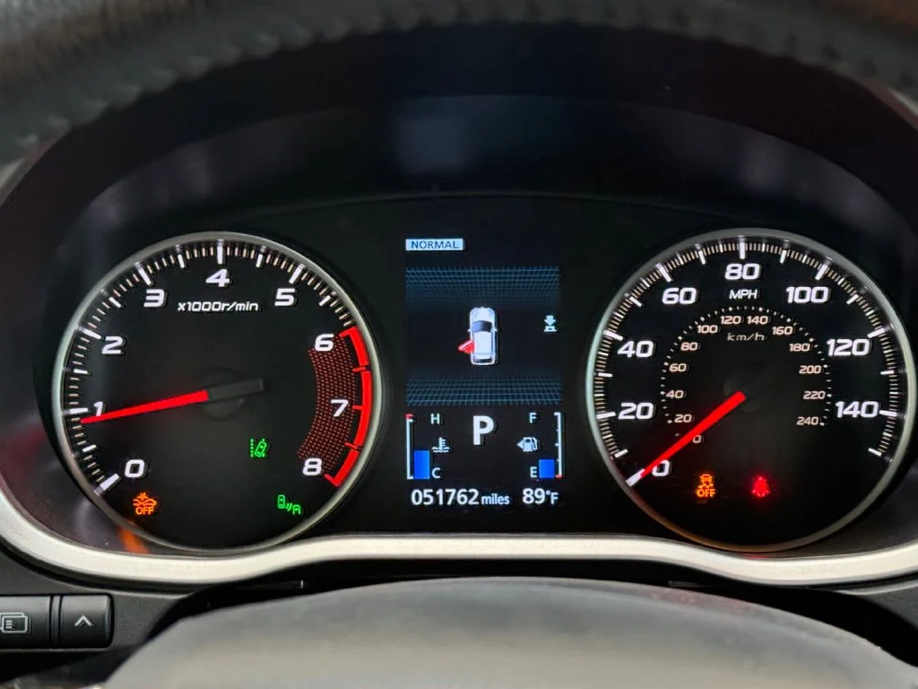 Used 2024  Mitsubishi SE image 14