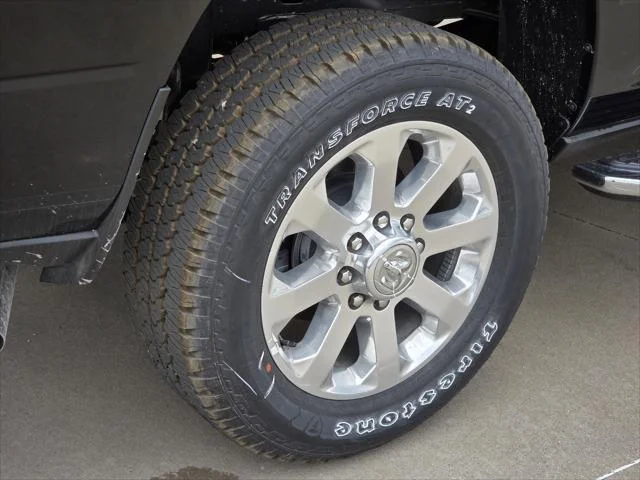 New 2026 Diamond Black Crystal Pearl-Coat Exterior Paint RAM Laramie image 6