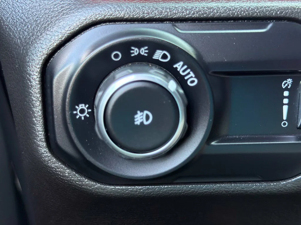 Used 2023 Sting Gray Clearcoat Jeep Rubicon image 22